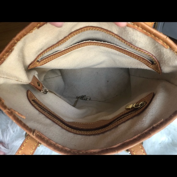 Authentic Louis Vuitton PM bucket - Picture 3 of 7